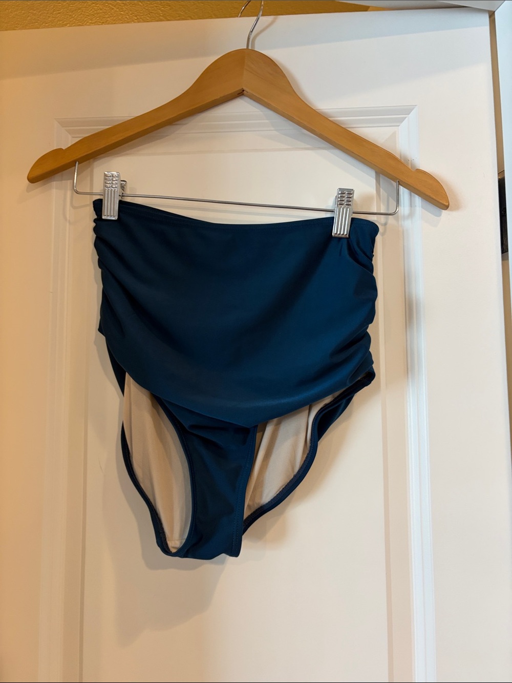 High-Waist Ruched Bikini Bottom – Deep blue